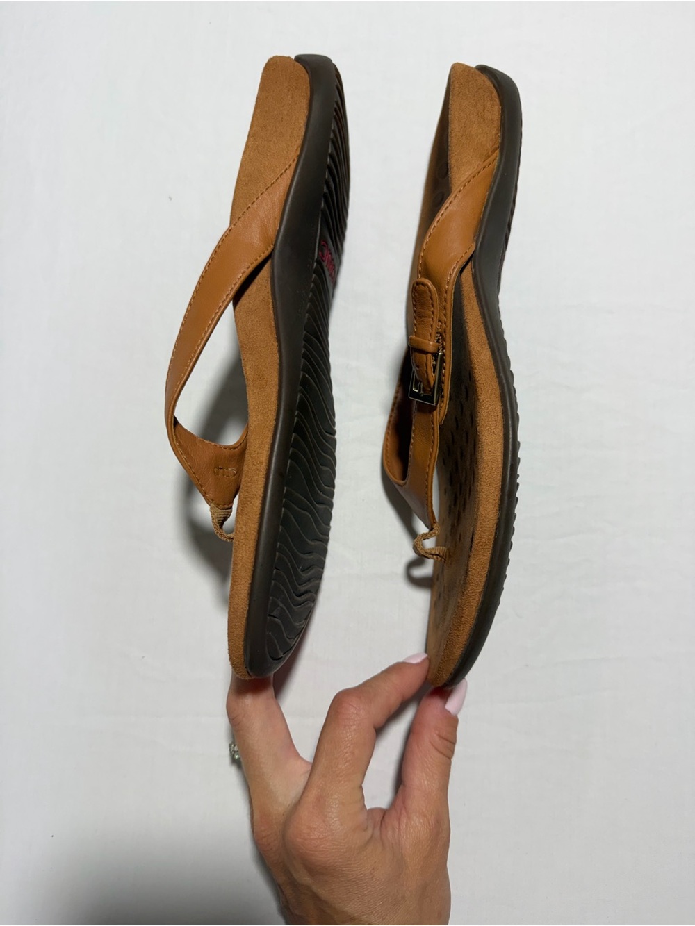 Vionic sandals - Picture 2 of 9
